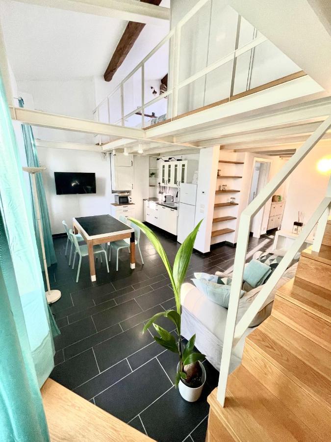 Апартаменты Cozy Loft Marina View Савона Экстерьер фото